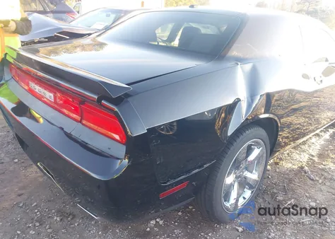 2013 Dodge Challenger Sxt z USA, uszkodzony, nr VIN 2C3CDYAG5DH524908